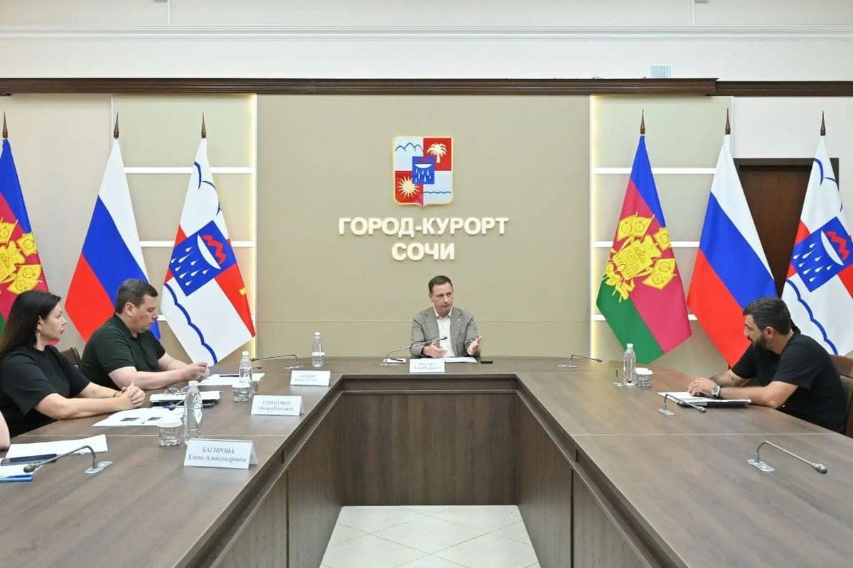 Андрей Прошунин в Сочи выслушал обращения жителей на личном приеме
