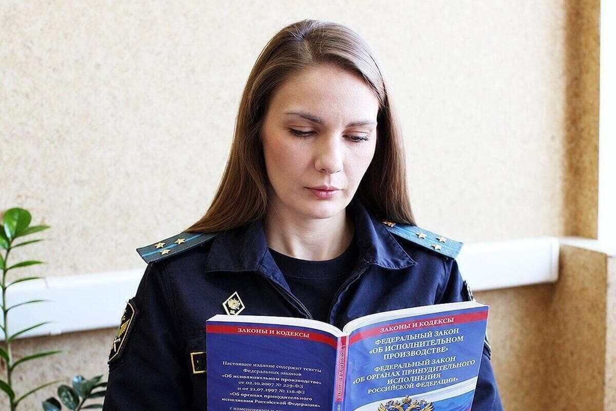 Smolensk bailiffs collected a criminal fine for theft of money