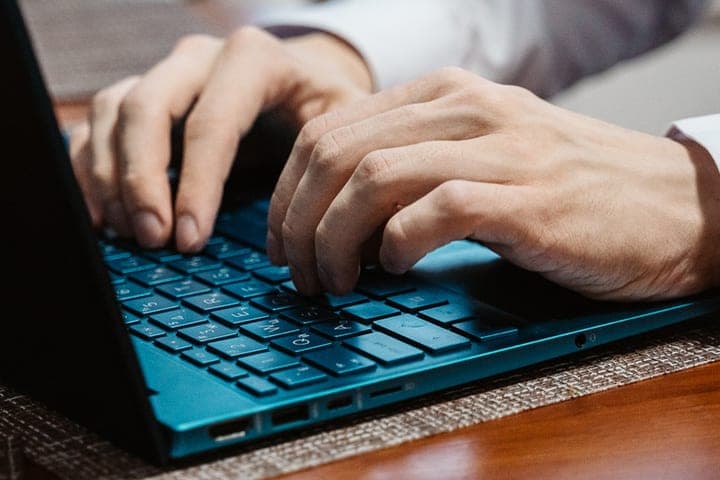 Жителям Тверской области напомнили о голосовании за подключение деревень и поселков региона к мобильному интернету