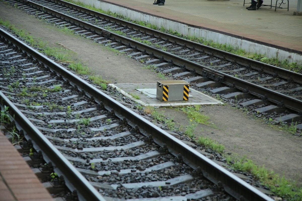 Two teenagers injured during the day on the railway in Moscow