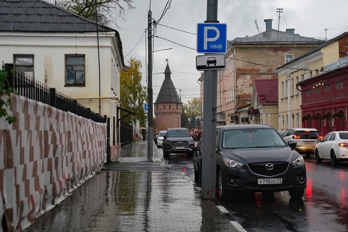 Tula authorities told where to ban parking on October 13