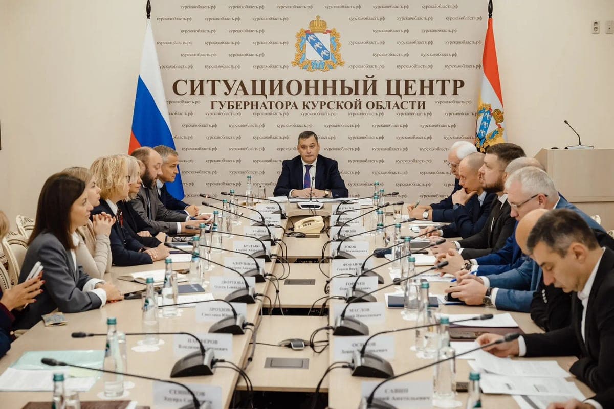 Хинштейн призвал проводить больше выставок собак из приюта