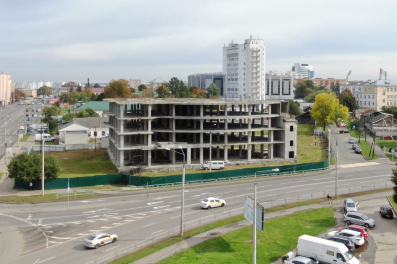 In Gomel demolished a large long-term construction after the intervention of the KGC: the site will be put up for auction