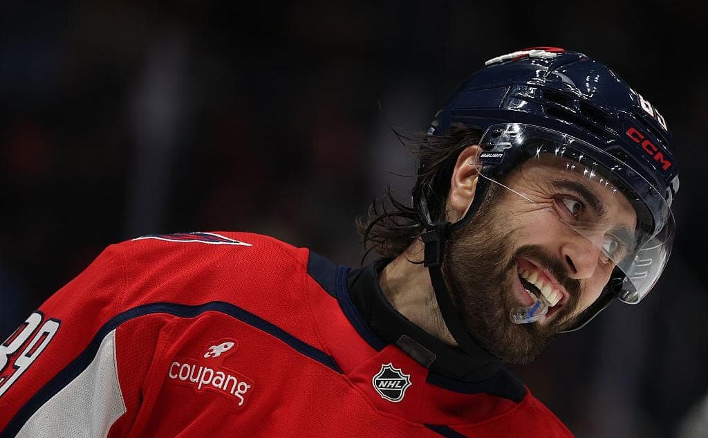 In the NHL broke 21year record Ovechkin