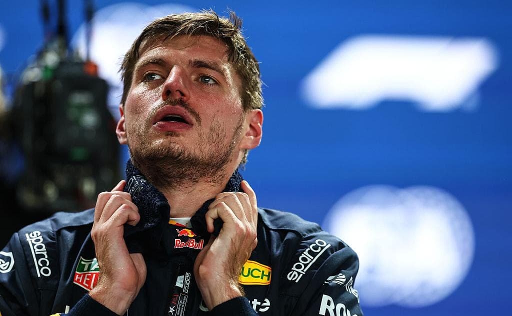 Verstappen wins Singapore Formula 1 Grand Prix qualification