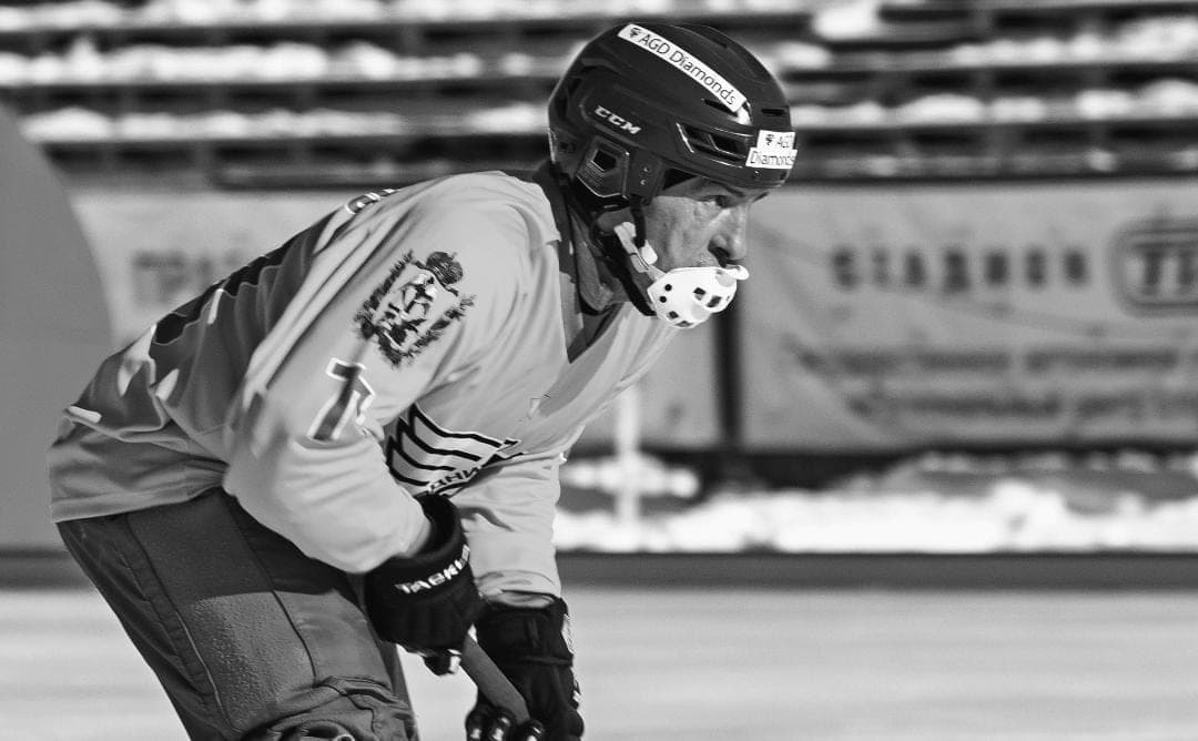 Coach informó la muerte de dos veces campeón de Rusia en Bandy Konakov