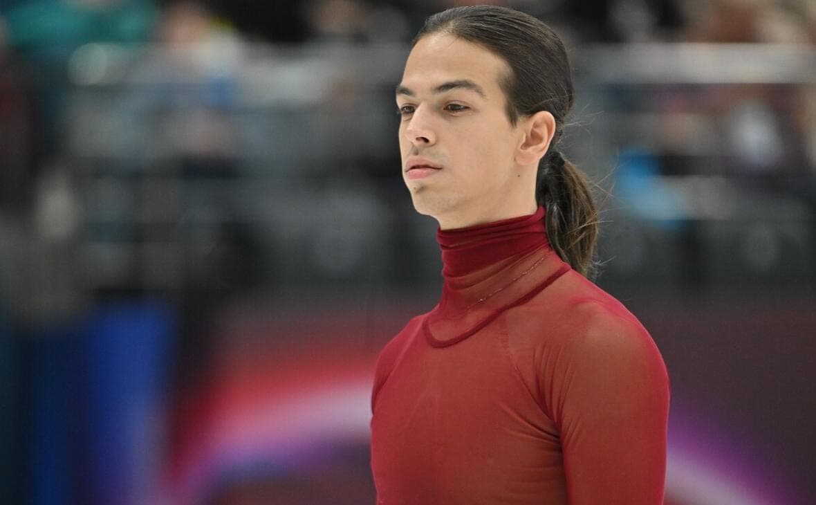 Фигурист Гуменник выиграл короткую программу на Гран-при в Красноярске