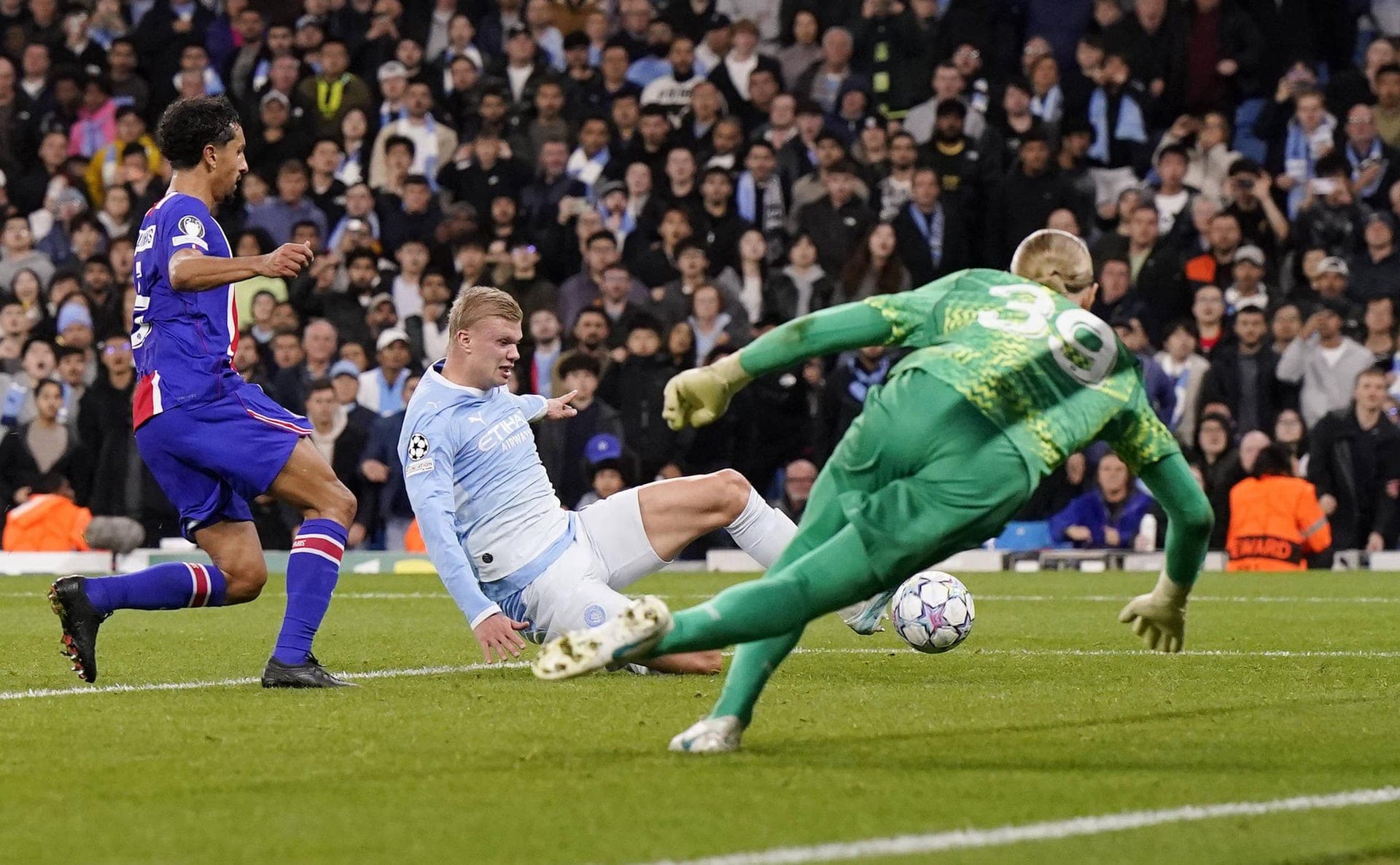 Safonov became the best PSG player in the match against Man City according to L’Équipe