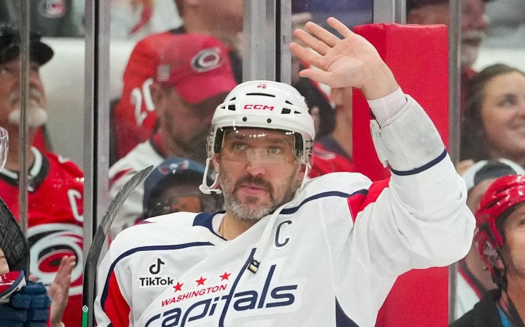 Ovechkin played a nondescript match in a “special place” and received a standing ovation
