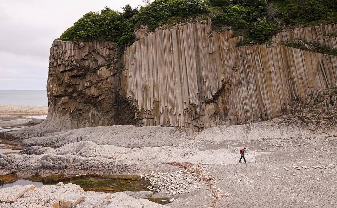 Geographers have estimated the likelihood of a land border with Japan