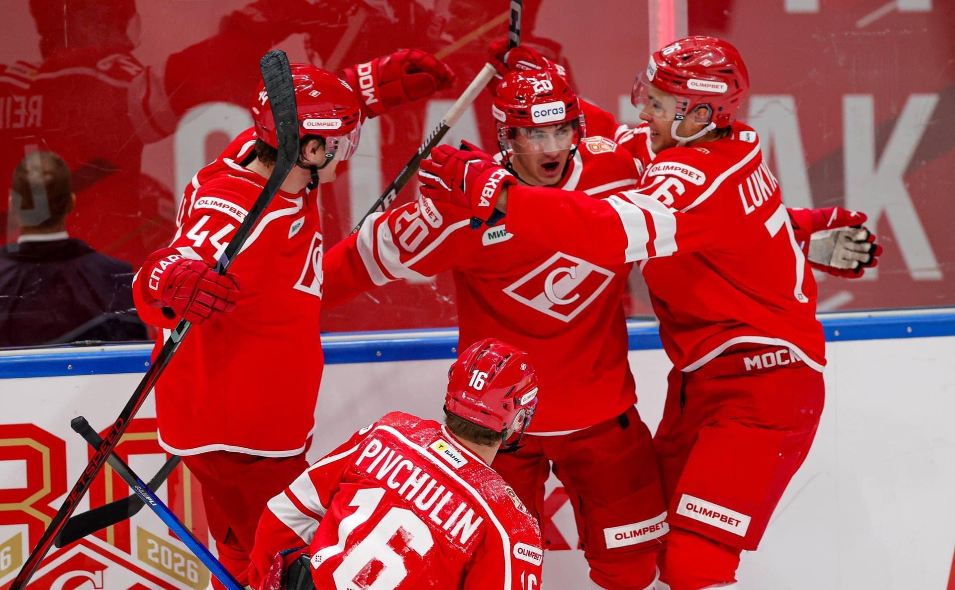“Spartak” after the goal with the face of the striker interrupted a series of victories “Amur” in the KHL