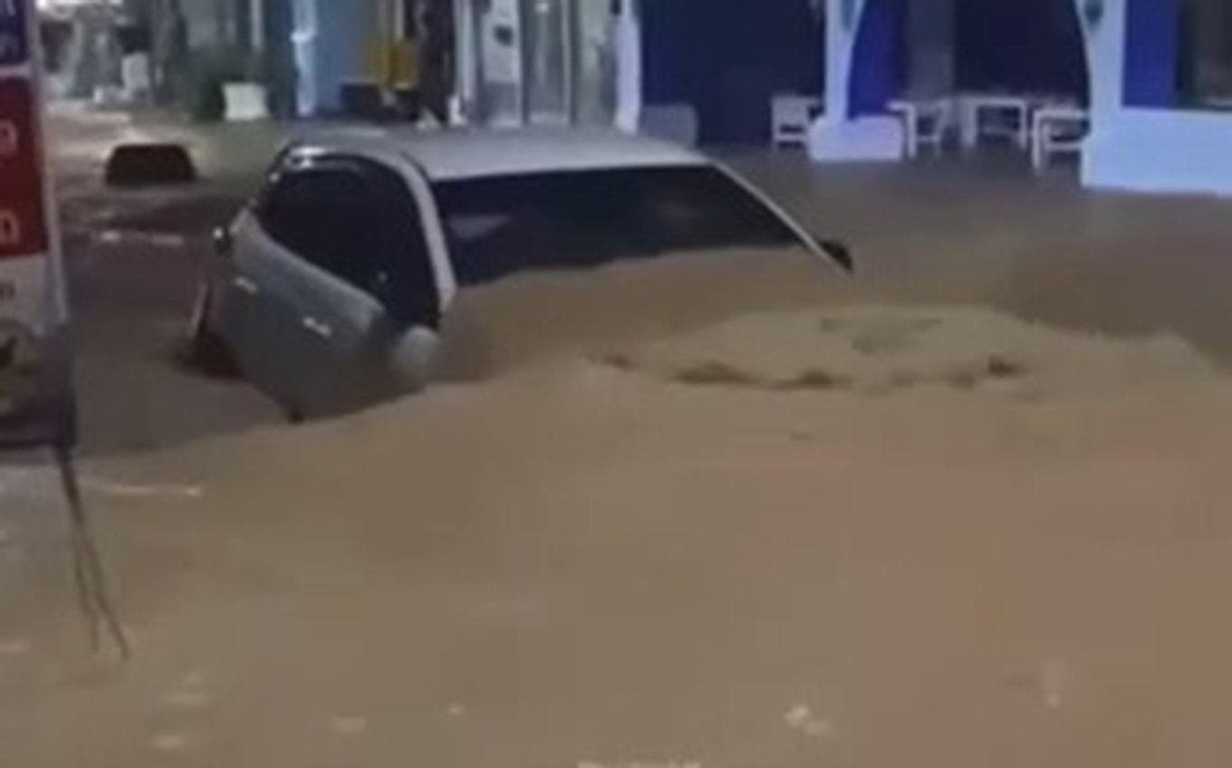 Ливни и наводнение в Таиланде в туротрасли сочли не уникальными. Видео