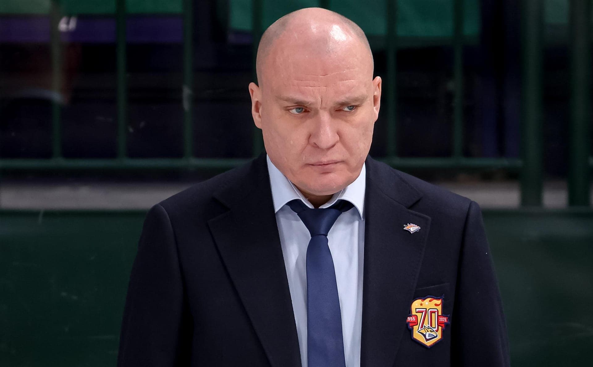 La femme de l'entraîneur de Metallurg a mis en doute la raison de sa suspension