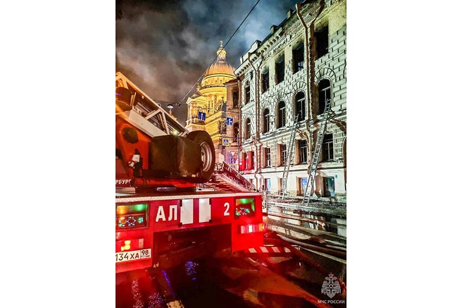 In St. Petersburg denied reports about the terrace on the mansion Miller
