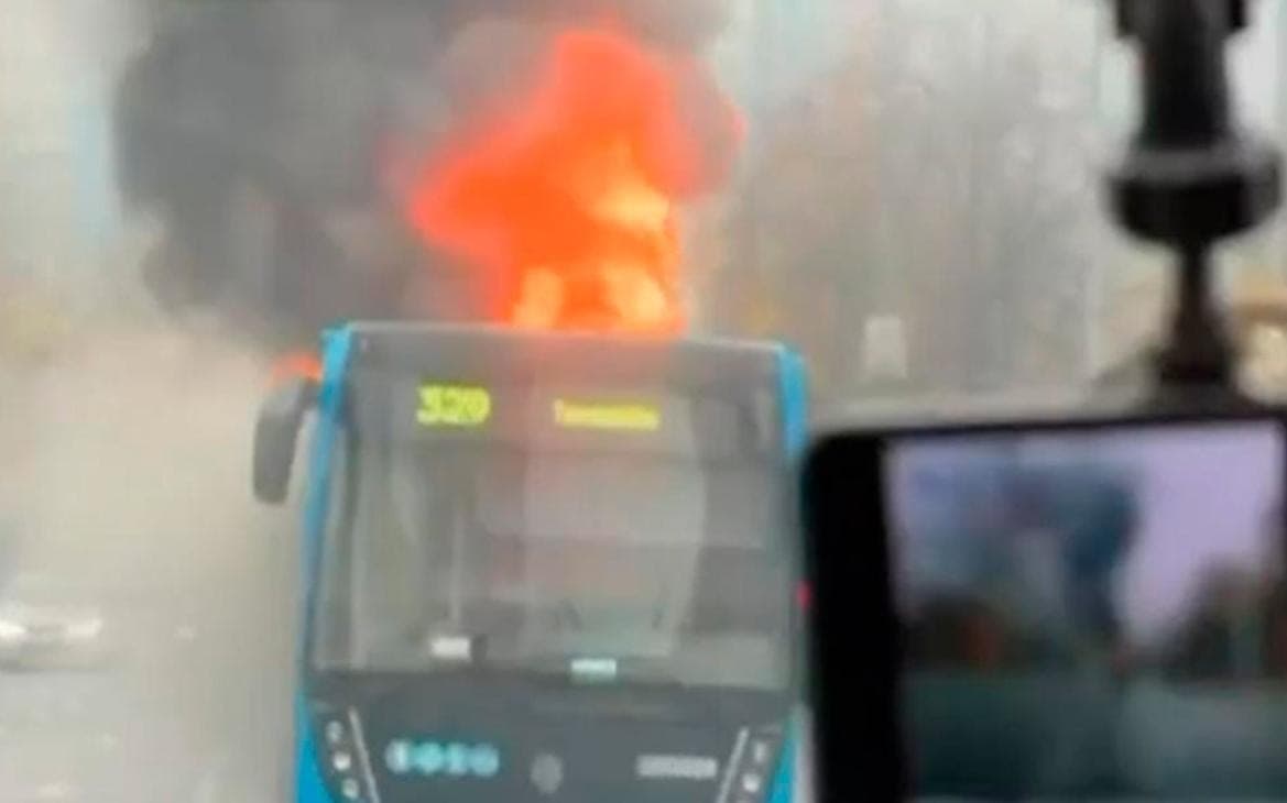 In the west of Moscow, a bus with passengers caught fire. Video