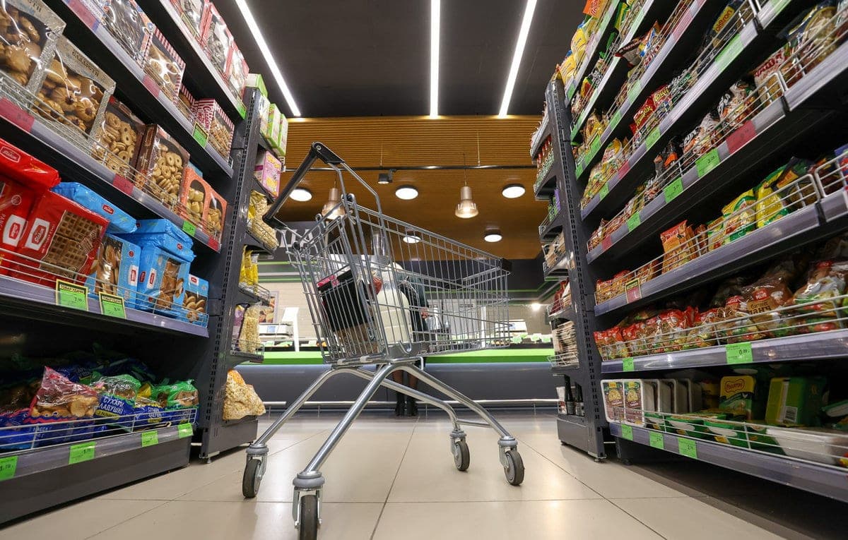 Buyers increasingly vote in the ruble for domestic goods – the representative of the concern “Belgospishcheprom”