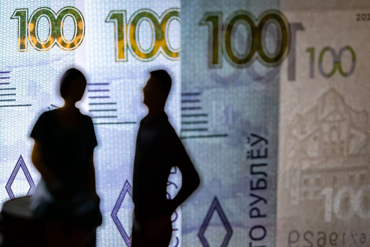 Interior Ministry: three couriers of telephone scammers with more than 50 thousand were detained.