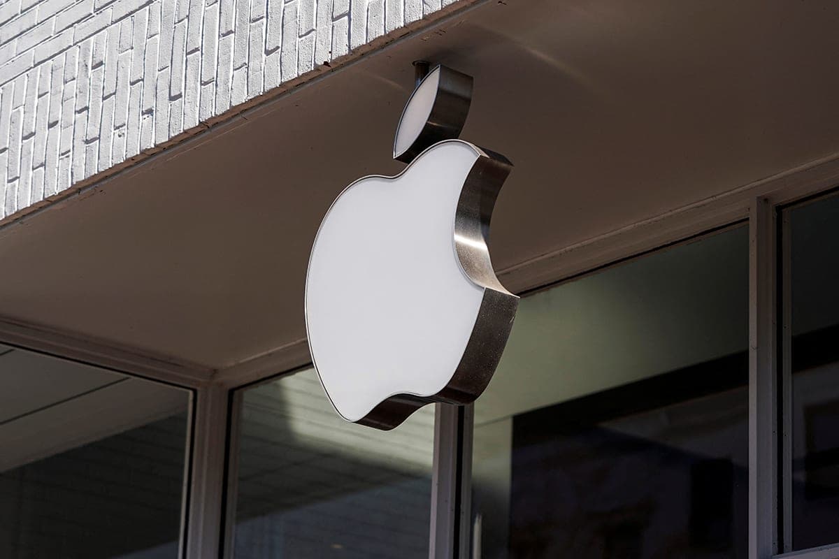 Компания Apple назначила дату презентацию MacBook Pro с сенсорным экраном