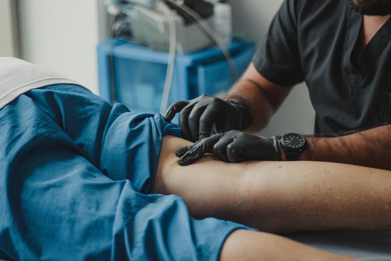 Phlebologe erklärt, ob Eisen-Medikamente Thrombose verursachen