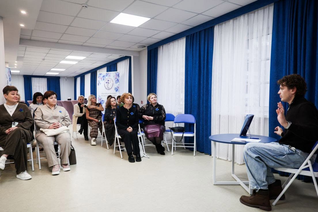 Dans la Maison de l'Union des Femmes Biélorusses a tenu une réunion avec les finalistes du concours