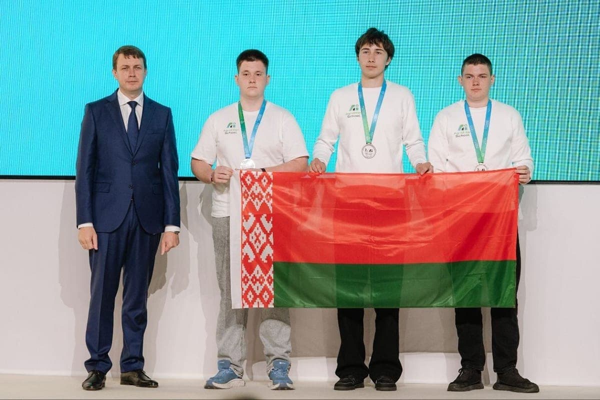 Schoolchildren from Borisov district won silver at the international superfinal AgroInter.School in Moscow