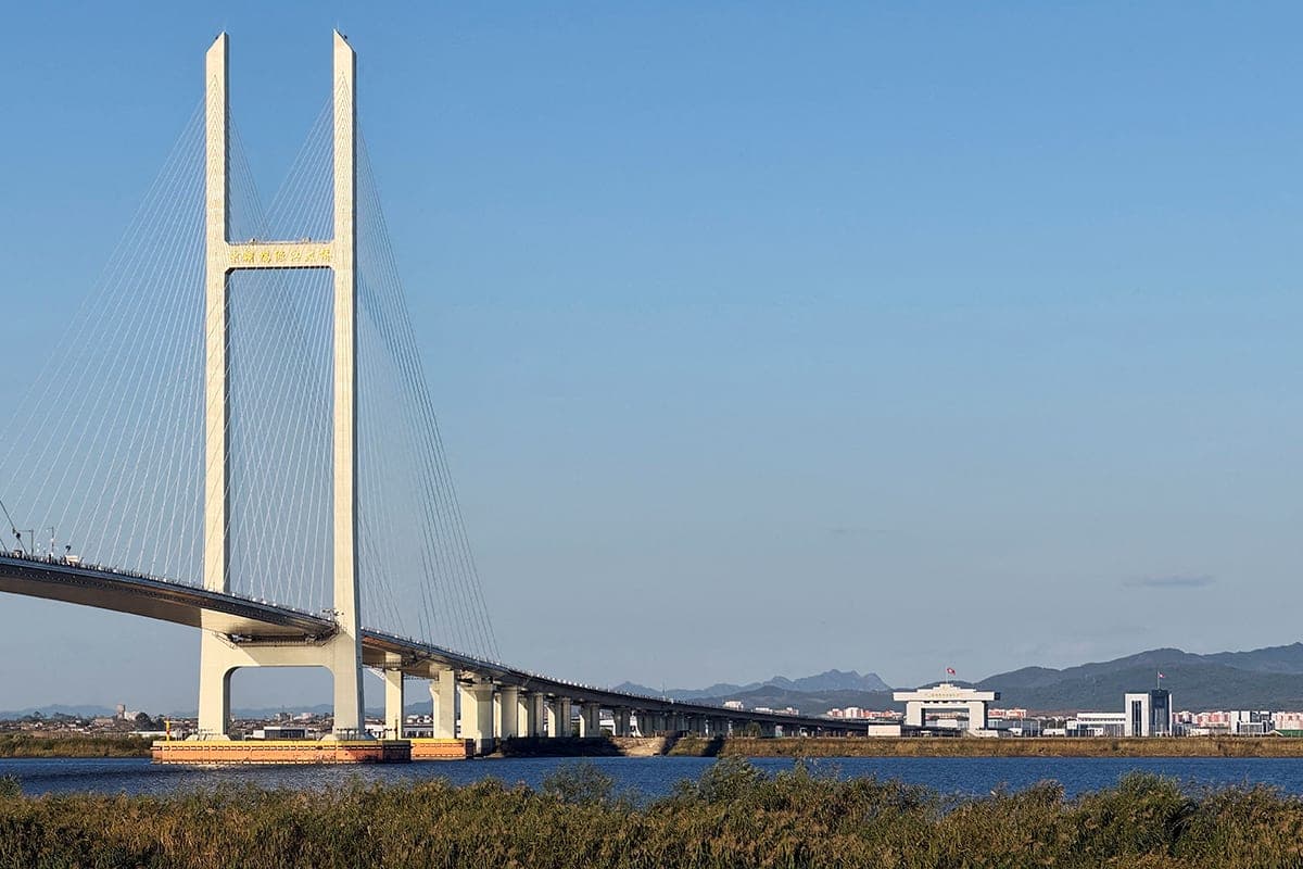 China and North Korea to open a bridge linking both countries on October 15