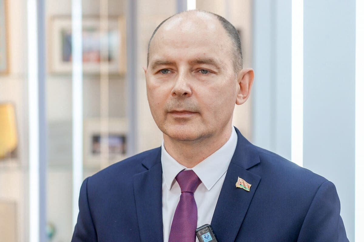 «Важно слышать население»: Кушнаренко — о главных задачах ЖКХ Минской области  и работе с жалобами