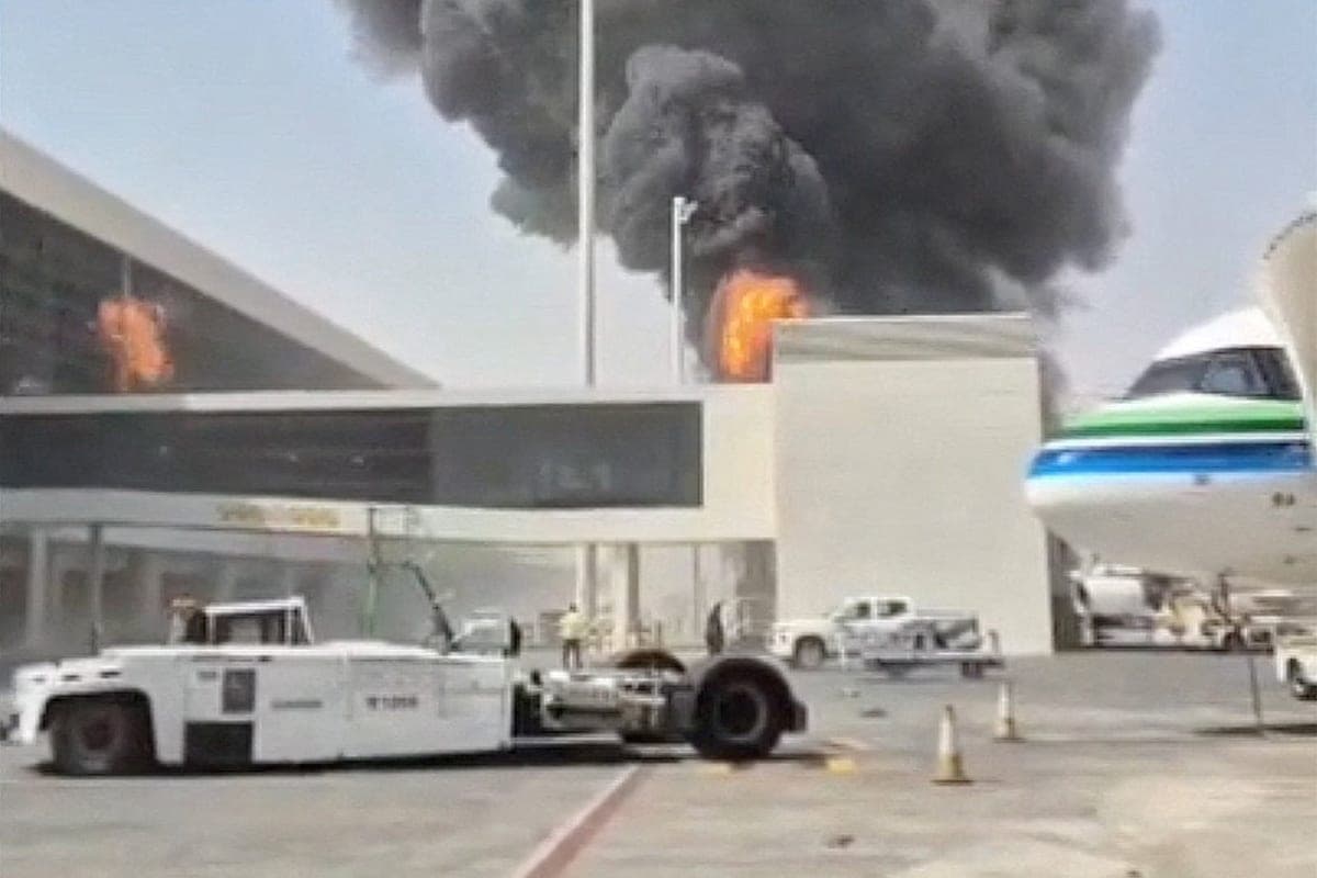 قذيفة غير معروفة ضُربت محطة الركاب في المطار الدولي في الرياض