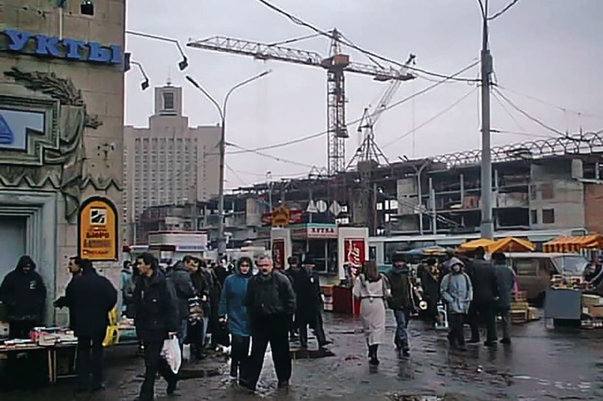 Automne à la gare. Esquisses historiques avec Vyacheslav Bondarenko