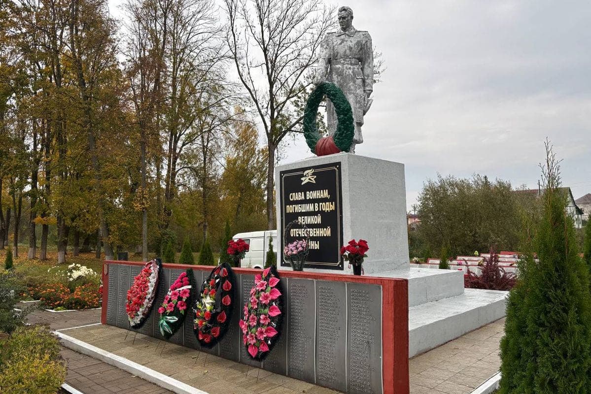 Remains of 25 Soviet soldiers honorably reburied in Lioznensky district