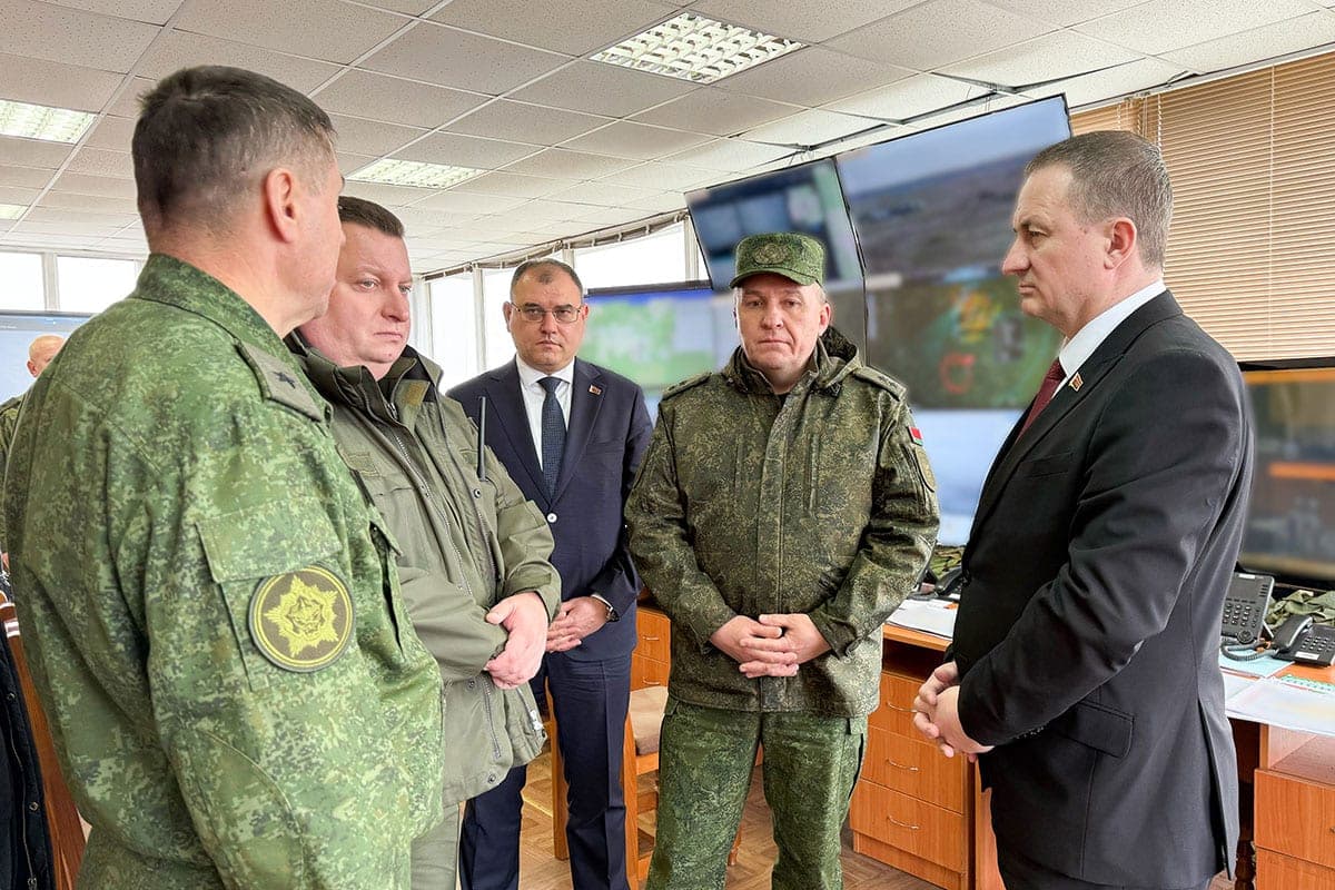 Турчин посещает один из полигонов войск ВВС и ПВО