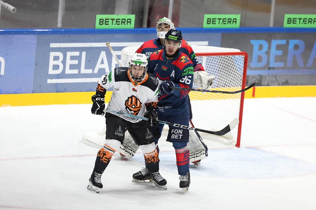 Shakhtar beat Metallurg and returned to first place in the table of the Belarusian hockey championship