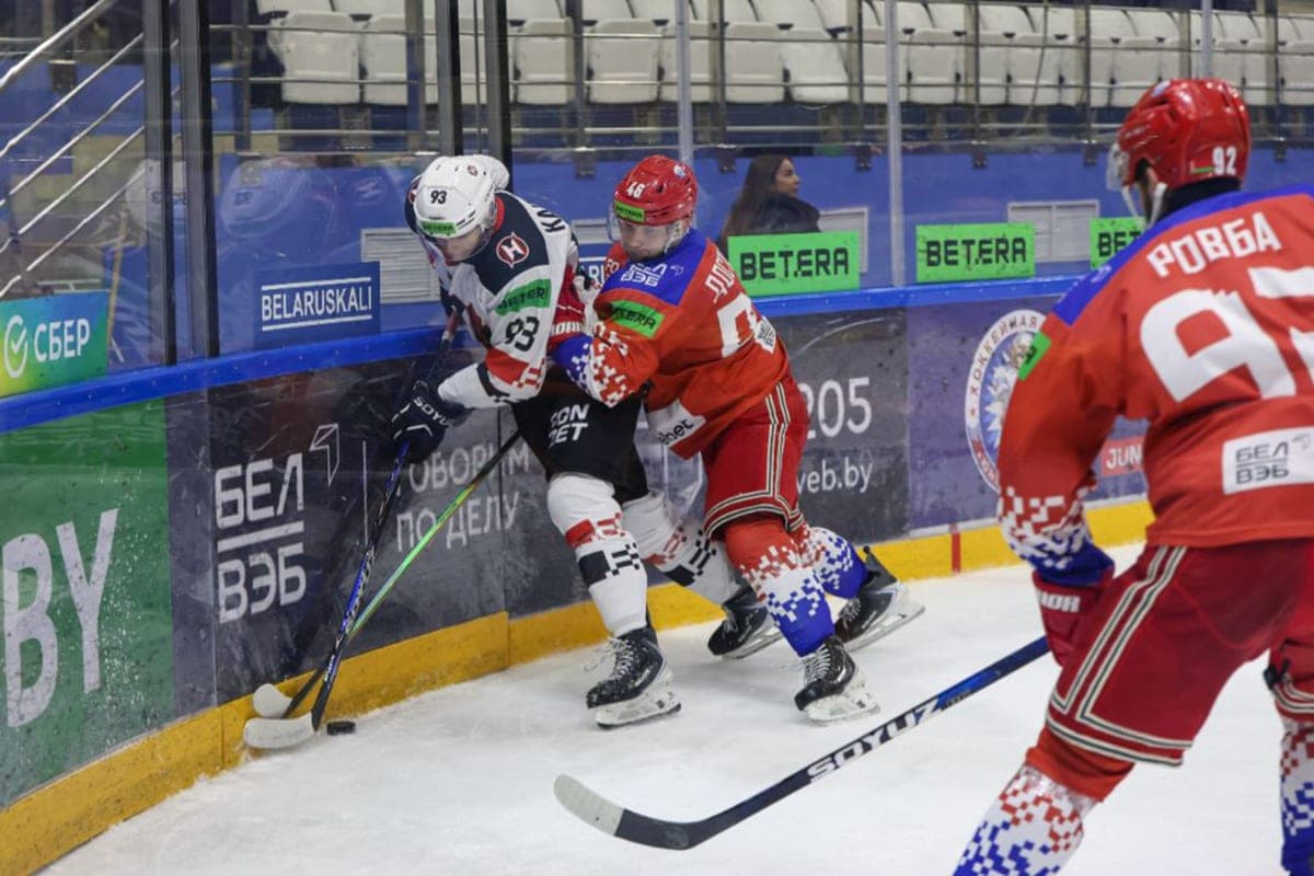 Minsk "Jeunesse" a gagné contre Grodno "Neman" dans le match du championnat de Biélorussie au hockey