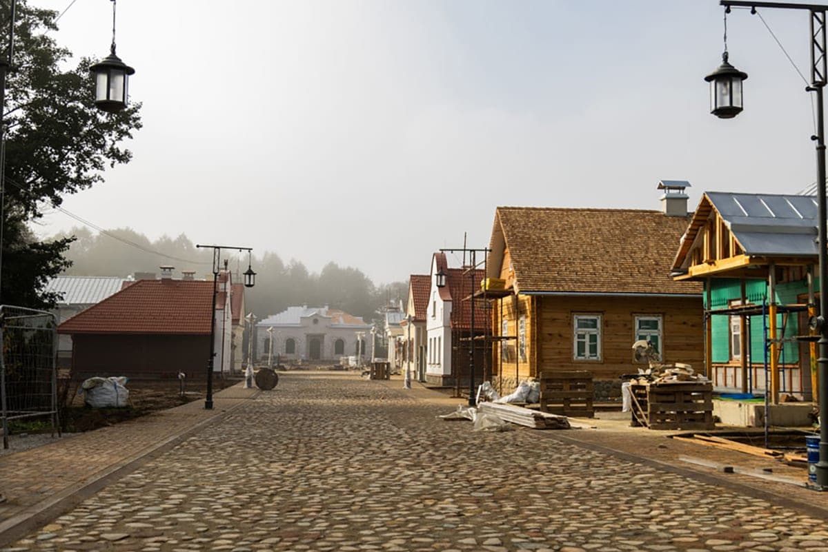 Под Гродно завершается строительство культурно-исторического парка «Старый город»