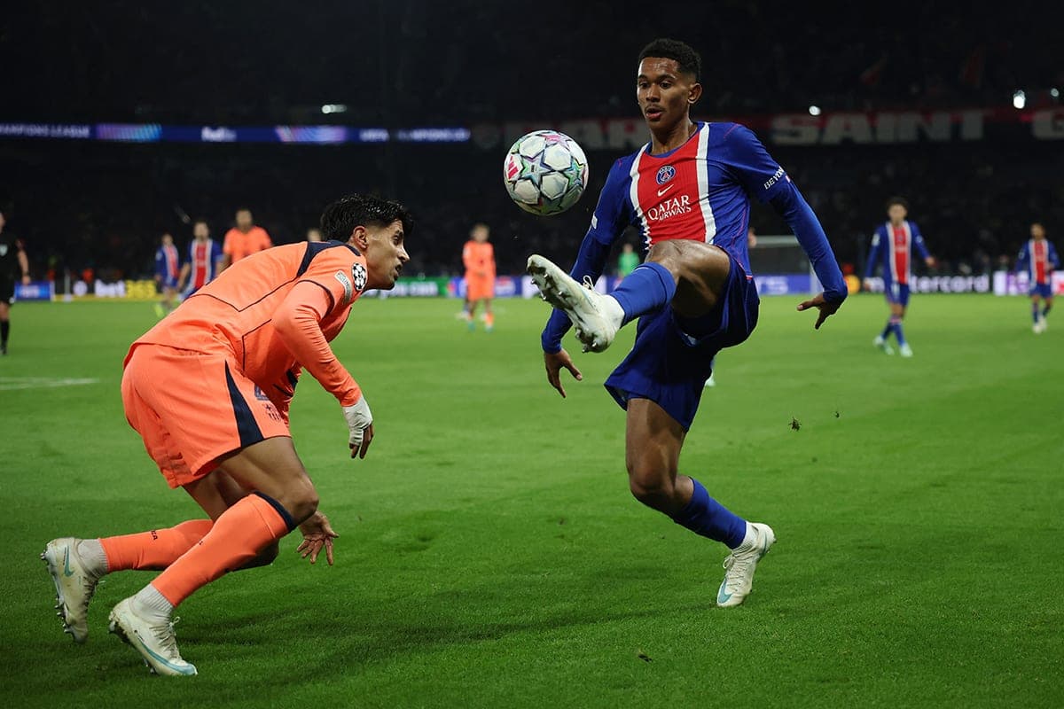 Paris Saint-Germain take over Barcelona in UEFA Champions League game