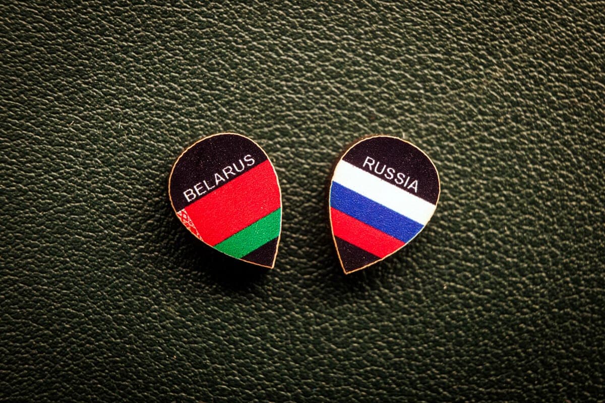 У россиян Беларусь ассоциируется с Лукашенко, братским народом и качественными продуктами — данные соцопроса