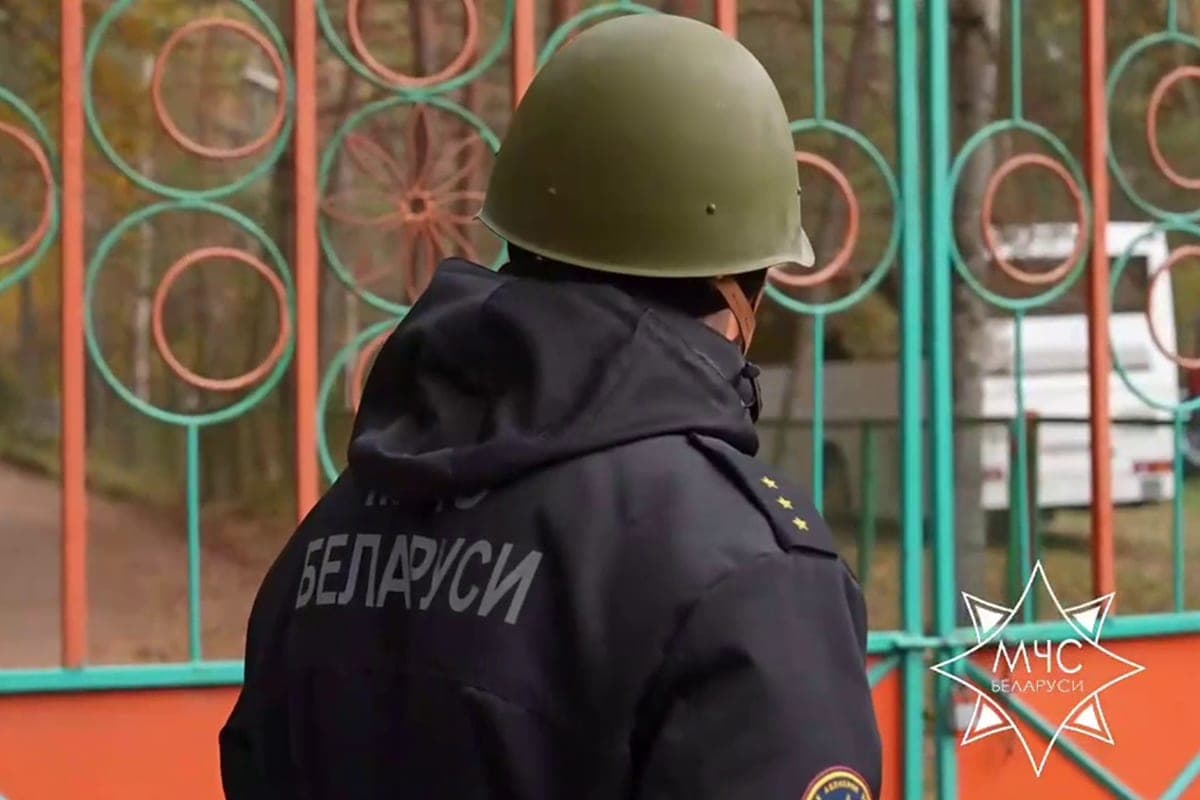 Ready for any challenge. Sinyavsky summed up the results of complex exercises of the consolidated formation of the Ministry of Emergency Situations in the Minsk region