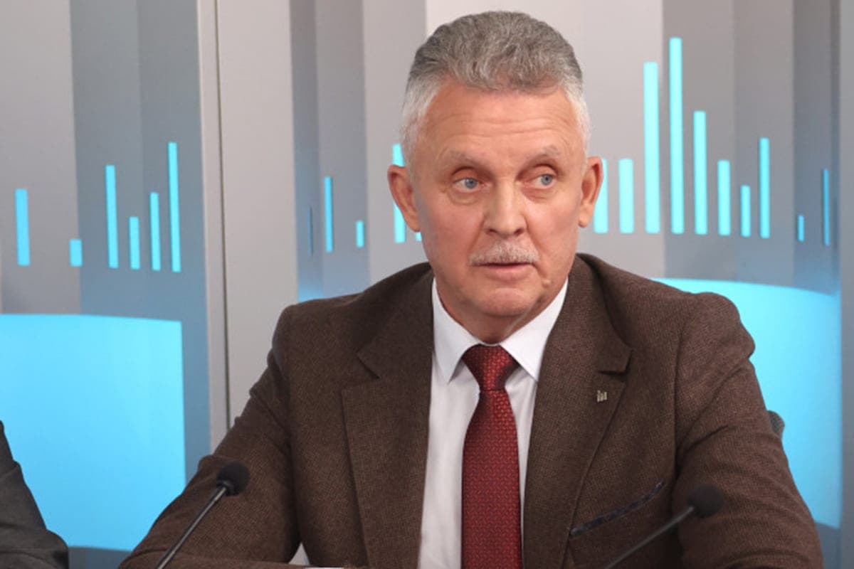 Собрать воедино вертикаль власти и общественную горизонталь. Эксперт — о стратегии ВНС
