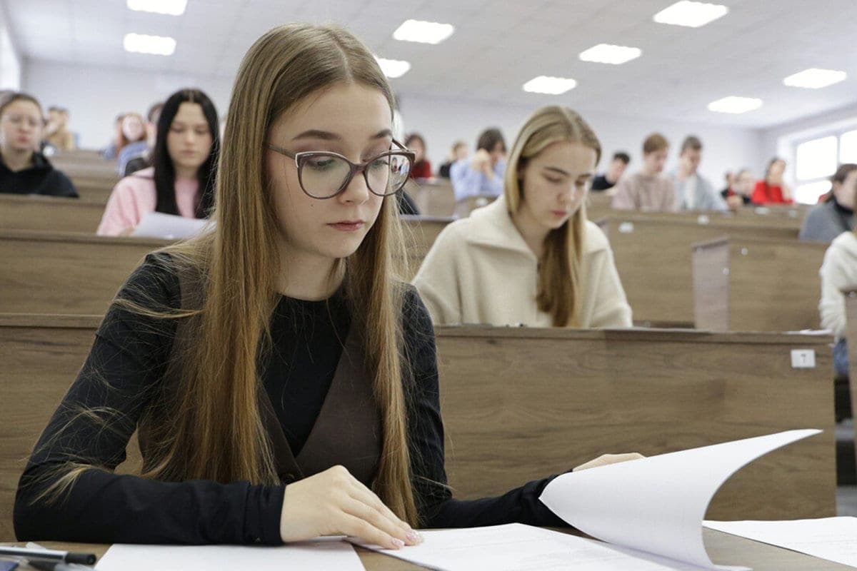 Senko: L'accès à l'éducation est la clé de l'adaptation à l'ère numérique