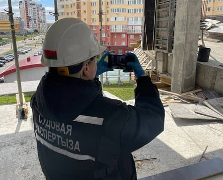 Судебные эксперты рассказали подробности гибели мужчины на стройке в Минске
