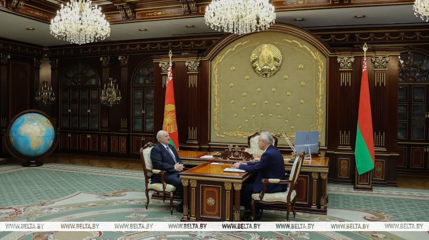 Президент: белорусский парламент работает неплохо