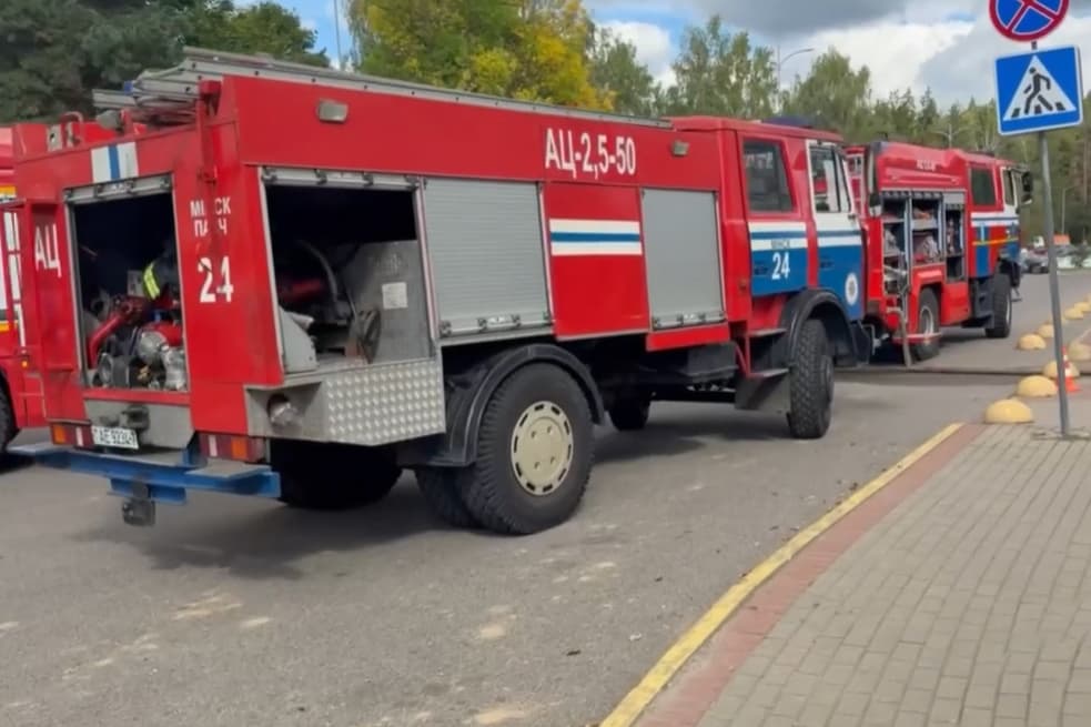 В больнице под Минском случилось короткое замыкание — на место выезжало 11 единиц техники МЧС