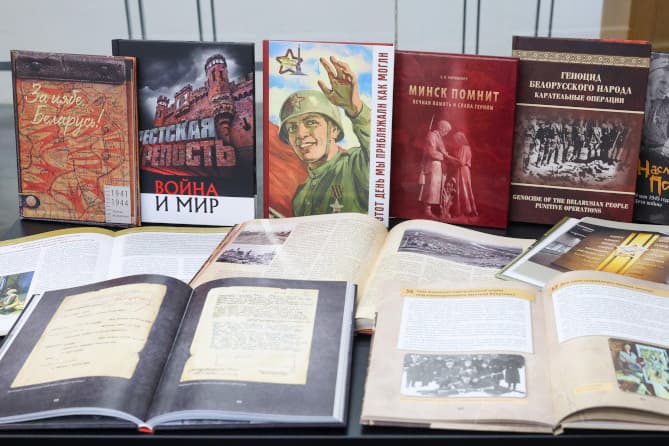 Книги о Великой Отечественной войне и геноциде белорусского народа передали в нижегородскую библиотеку