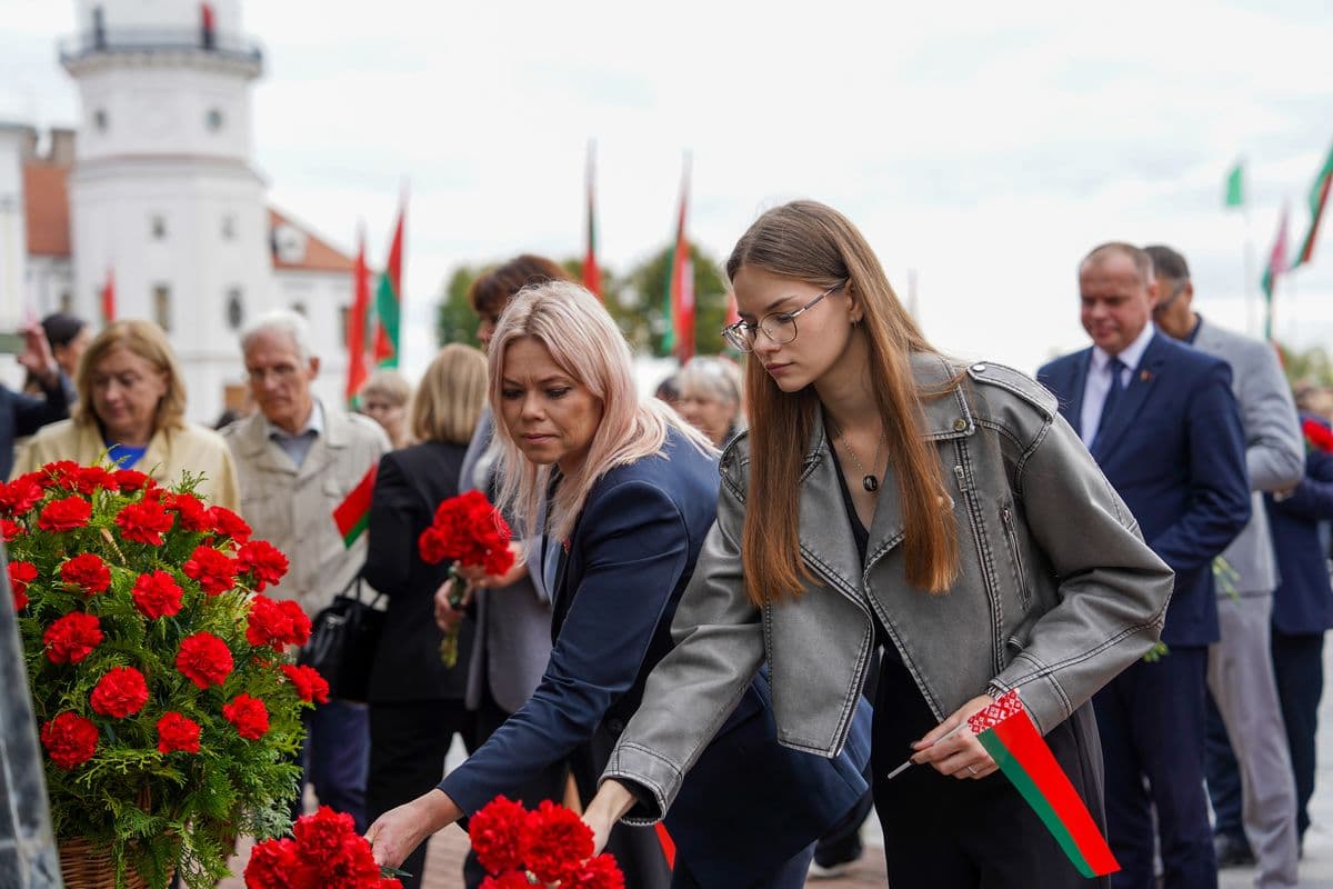 Митинг-реквием в память о жертвах оккупации прошел в Могилеве в канун Дня народного единства