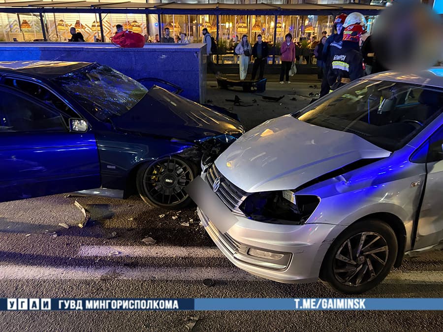 Водитель и пассажир легковушки пострадали в ДТП на пр. Независимости