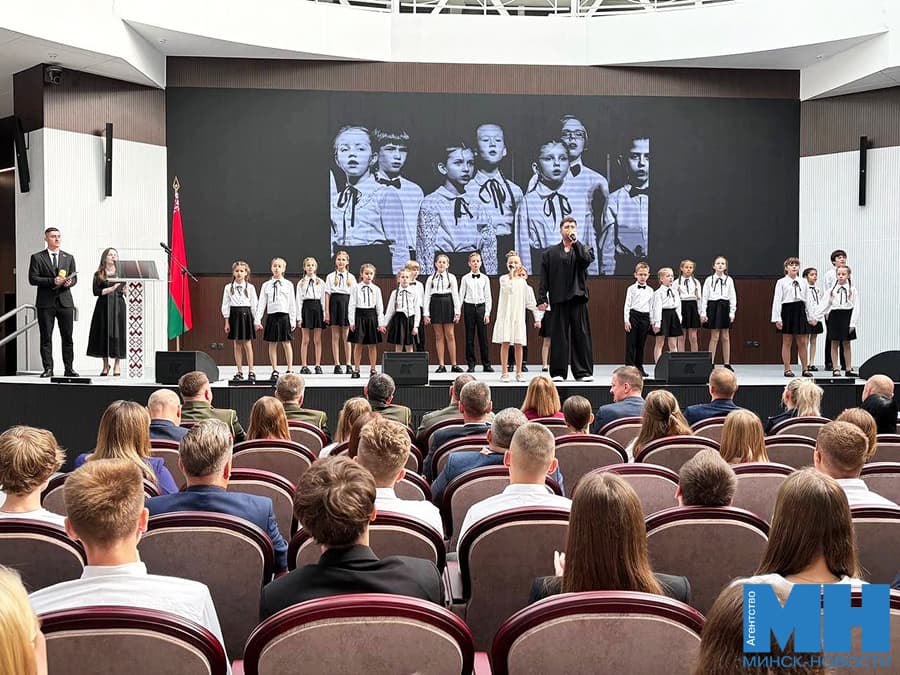 Путь единства и памяти: в Первомайском районе прошло торжественное собрание ко Дню народного единства