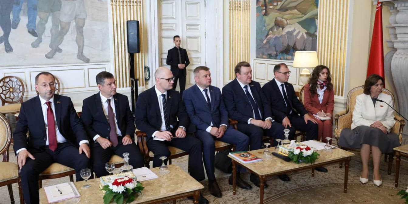 Наталья Кочанова провела переговоры с председателем Совета наций парламента Алжира