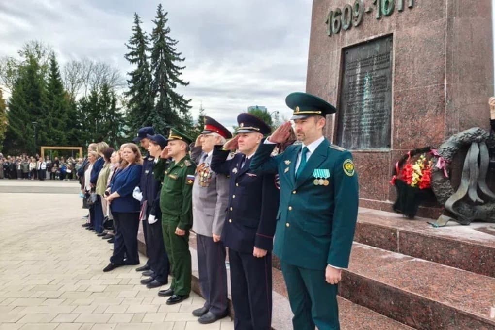 Начальник Смоленской таможни принял участие в присяге первокурсников Смоленского колледжа правоохраны и правосудия