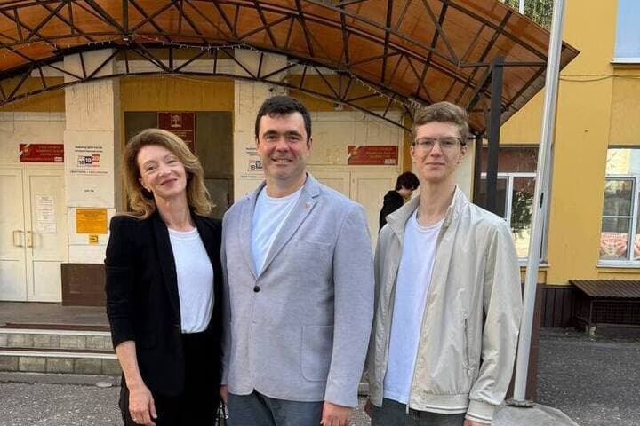 Сергей Курбатов и Давид Тодуа проголосовали на выборах в Липецкой области