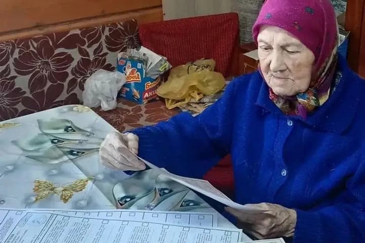 От 18 лет до 101 года — в Чувашии голосуют представители разных поколений